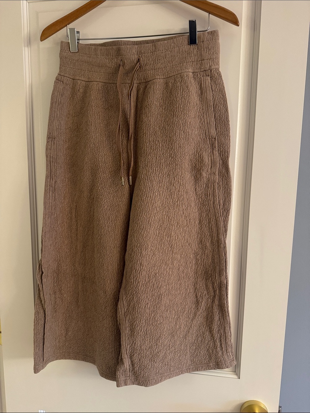 Lululemon high-rise wide-leg crop textured pant beige
